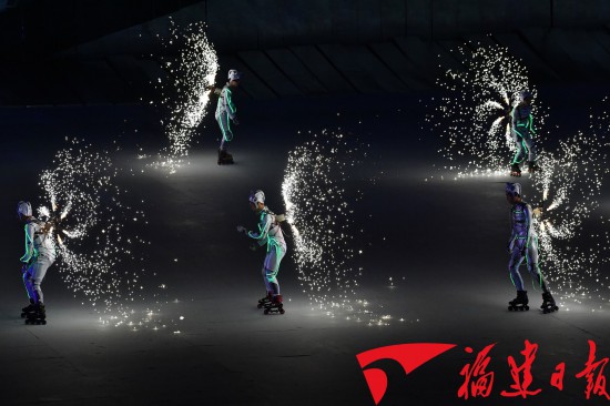 ����ʡ��ʮ�����\(y��n)��(d��ng)��(hu��)�_Ļʽ�ڌ������e��